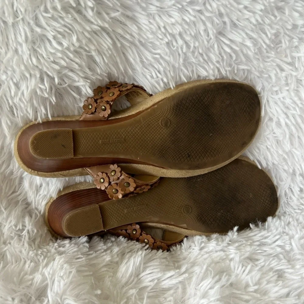 Markon Cordelia Sandals Womens‎ 7.5 Brown Slip On Wedge Floral Boho Cottagecore